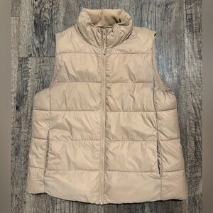 GAP Brown Puffer Vest Size Medium.